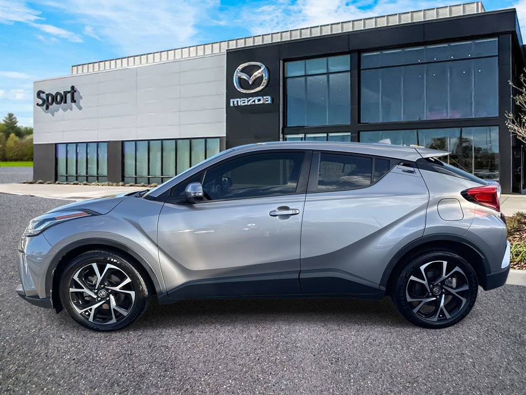 Used 2020 Toyota C-HR XLE image 7