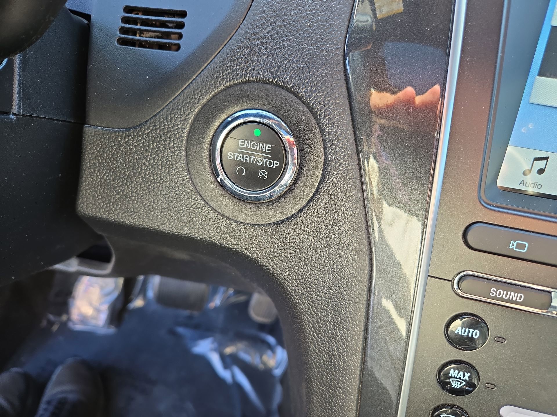 Used 2018 Ford Explorer Limited image 20