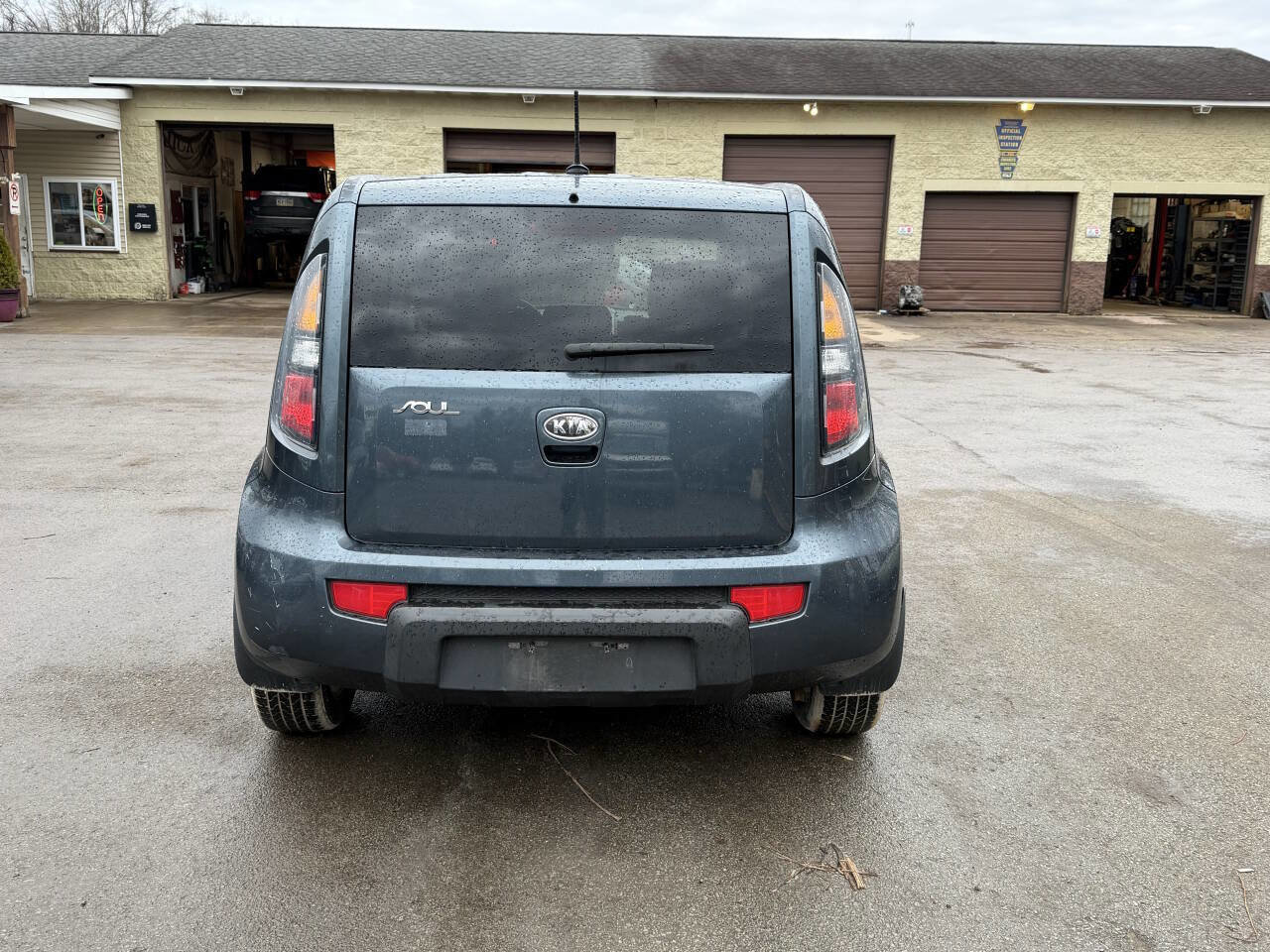 Used 2011 Kia Soul + image 4