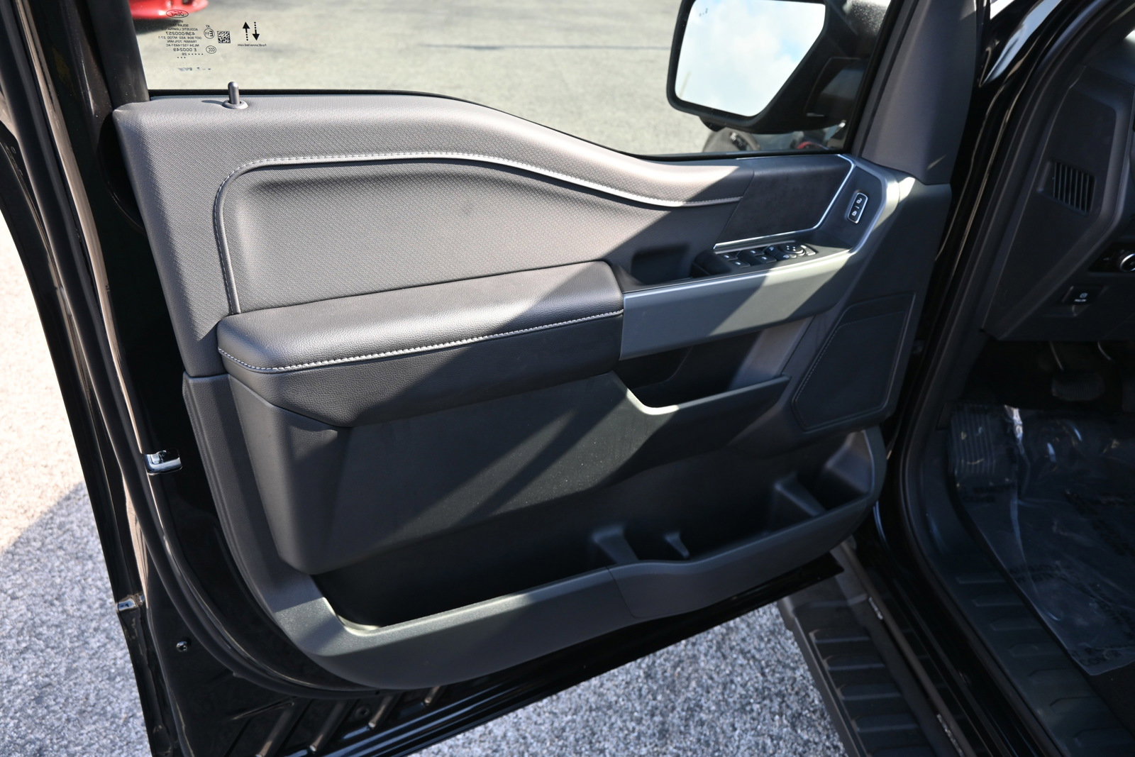 New 2026 Ford F150 XLT w/ Equipment Group 302A MID image 16