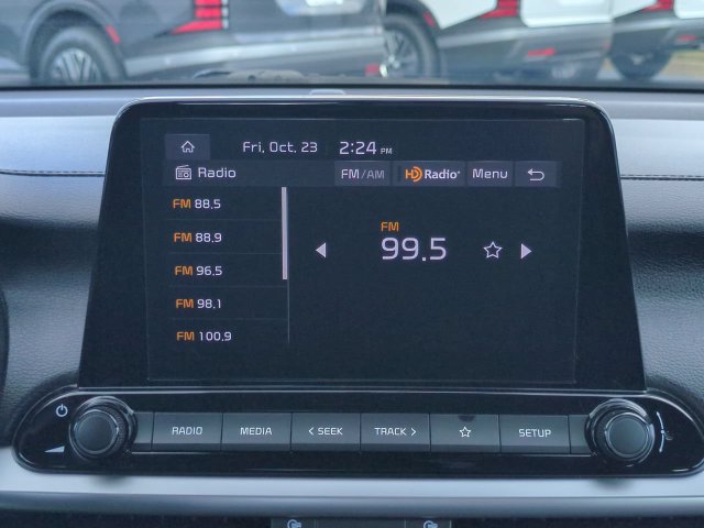Used 2023 Kia Forte LXS w/ LXS Technology Package FWD image 17