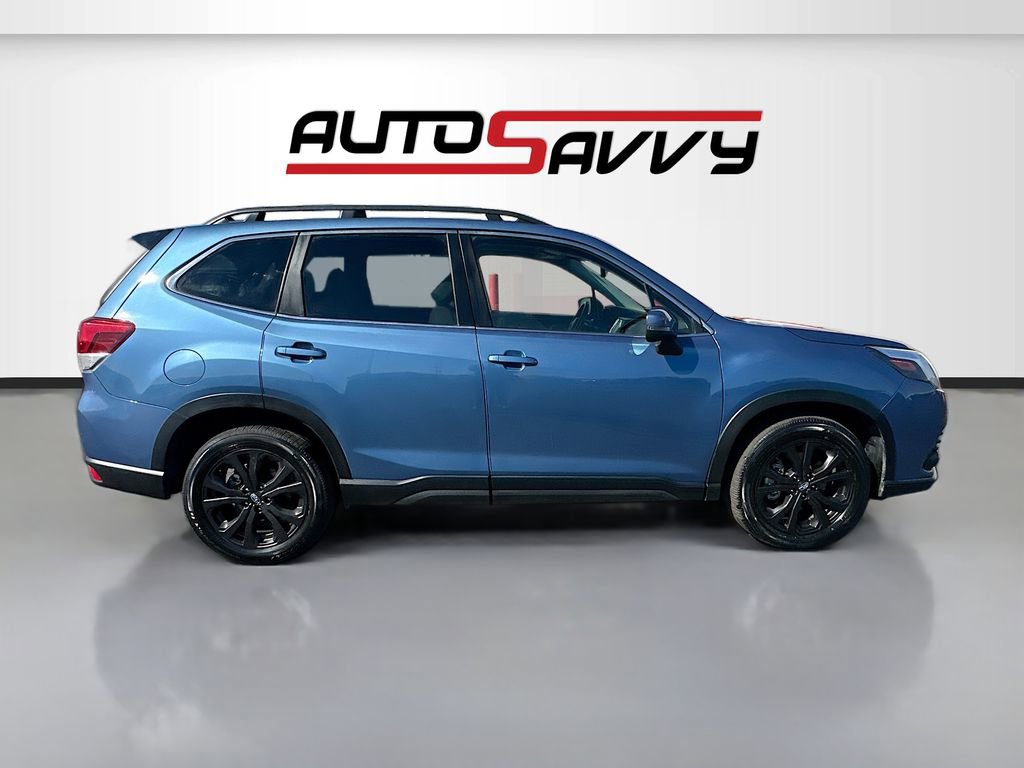 Used 2024 Subaru Forester Limited w/ Convenience Package image 8