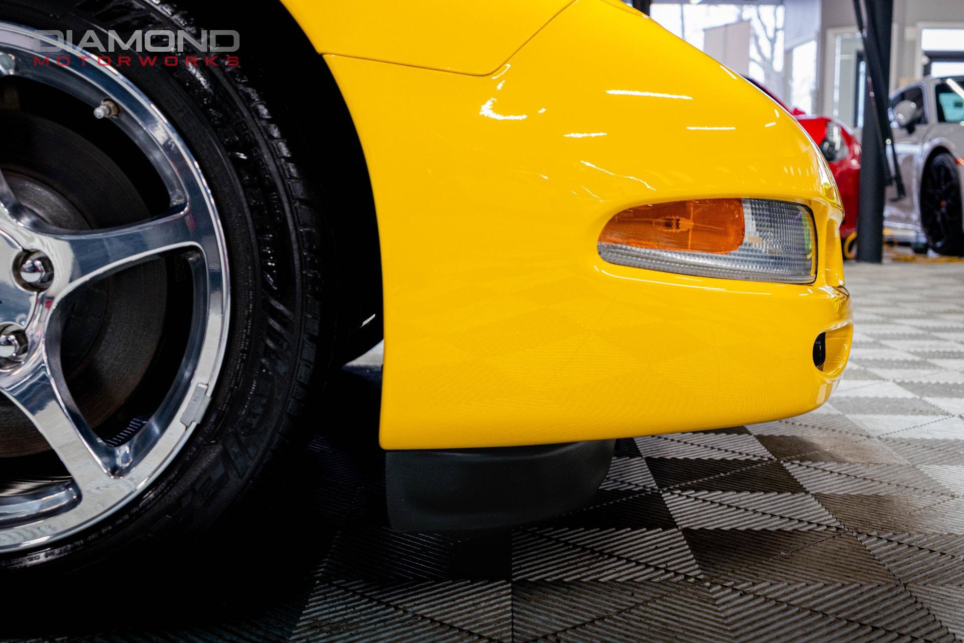 Used 2003 Chevrolet Corvette Coupe w/ Preferred Equipment Group image 40