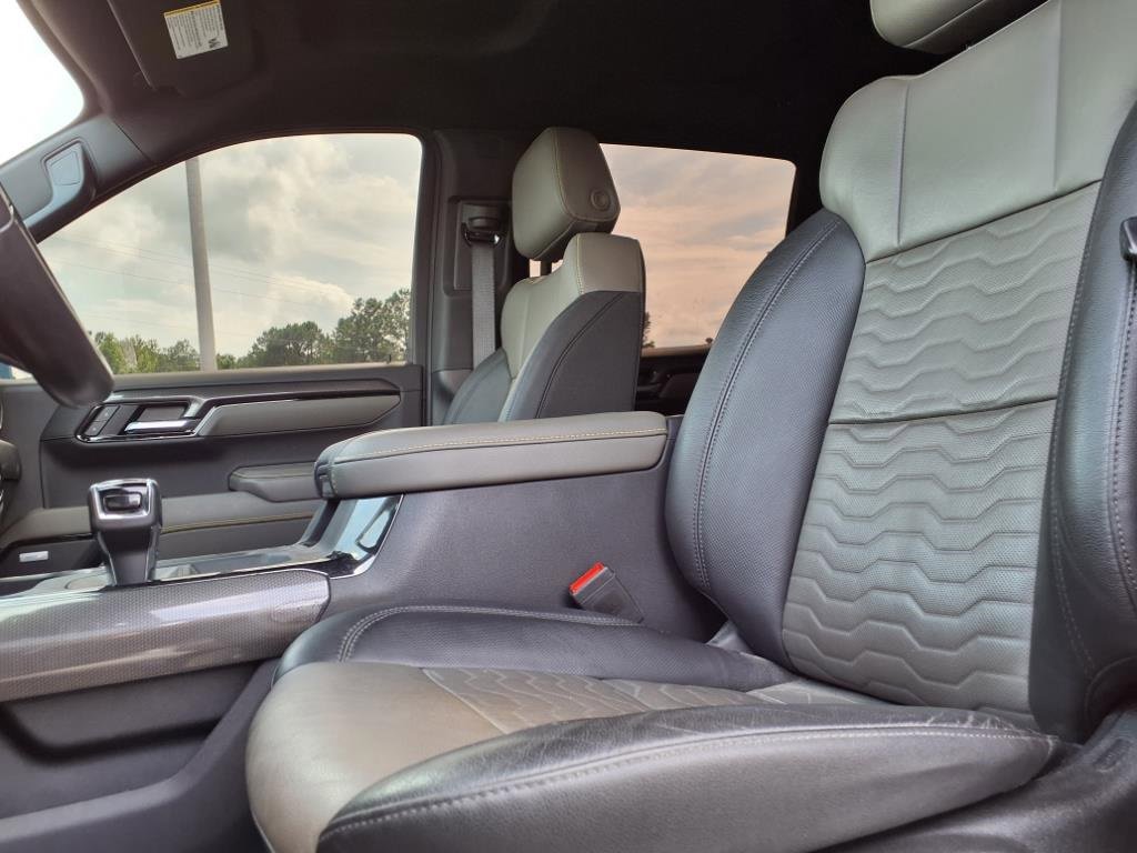 Used 2022 Chevrolet Silverado 1500 ZR2 w/ Technology Package image 14