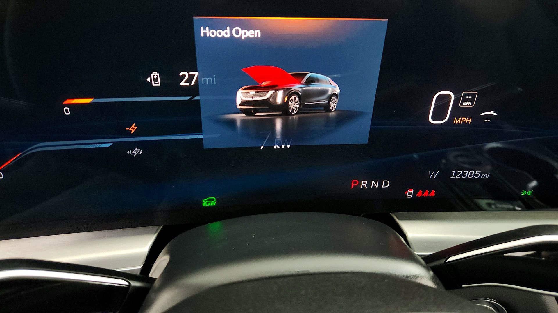 Certified 2025 Cadillac Lyriq Luxury w/ LPO, Floor Liner Package image 15