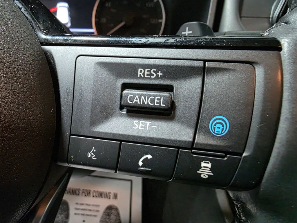 Used 2022 Nissan Rogue SV w/ SV Premium Package AWD/4WD image 14