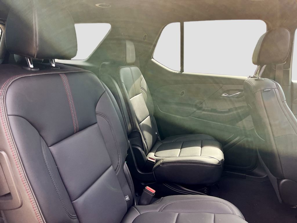 Used 2023 Chevrolet Traverse RS w/ LPO, Cargo Package image 30