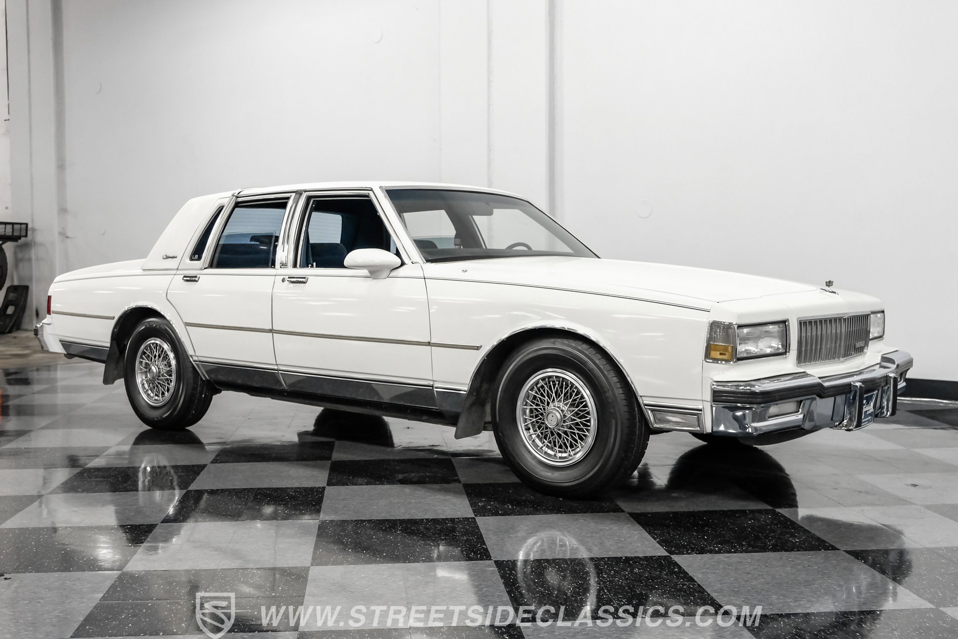 Used 1987 Chevrolet Caprice Classic Brougham RWD image 15