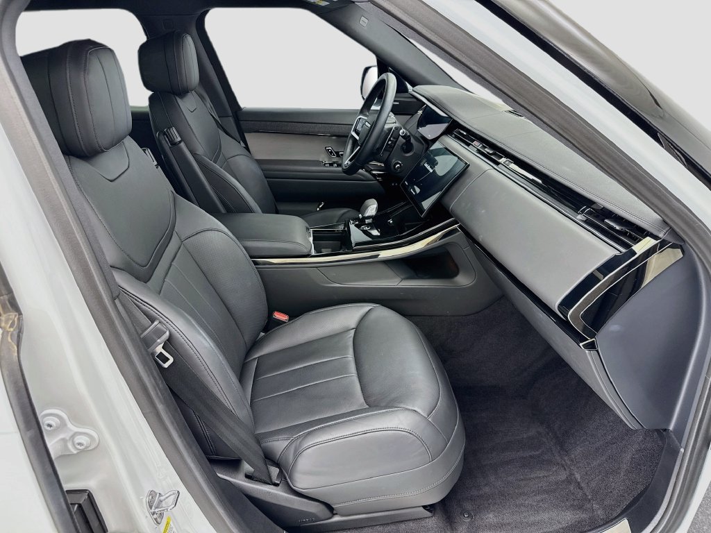 Used 2024 Land Rover Range Rover Sport SE AWD/4WD image 18