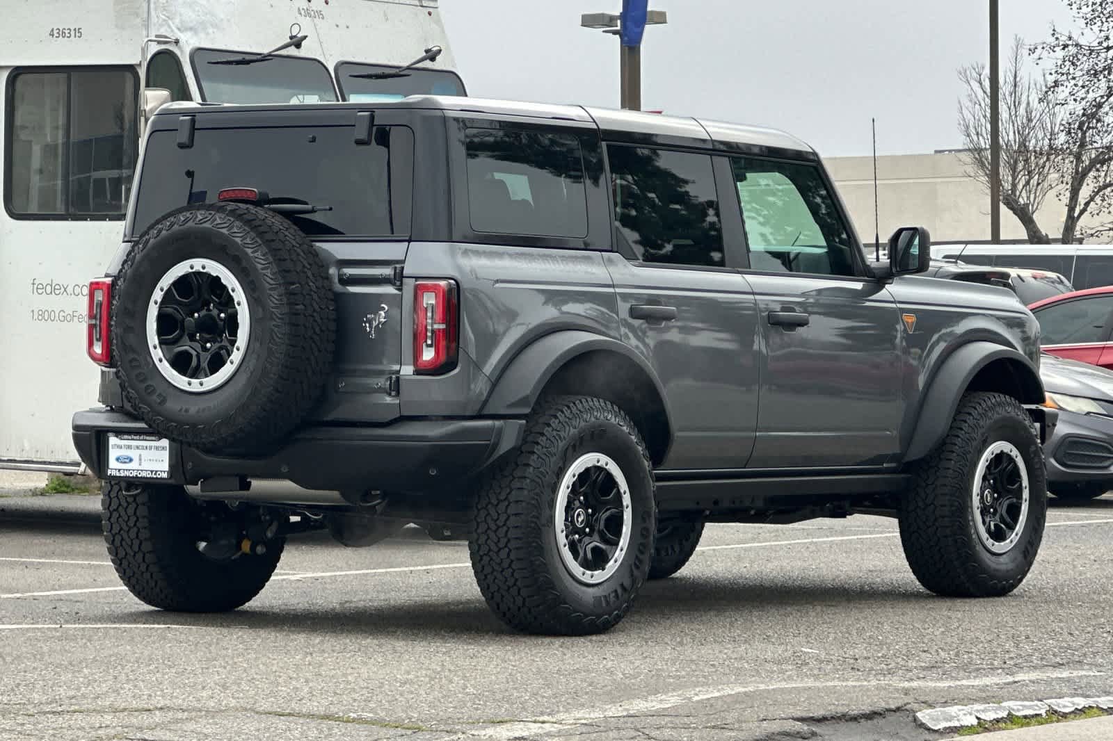 New 2025 Ford Bronco Badlands w/ Sasquatch Package video 2