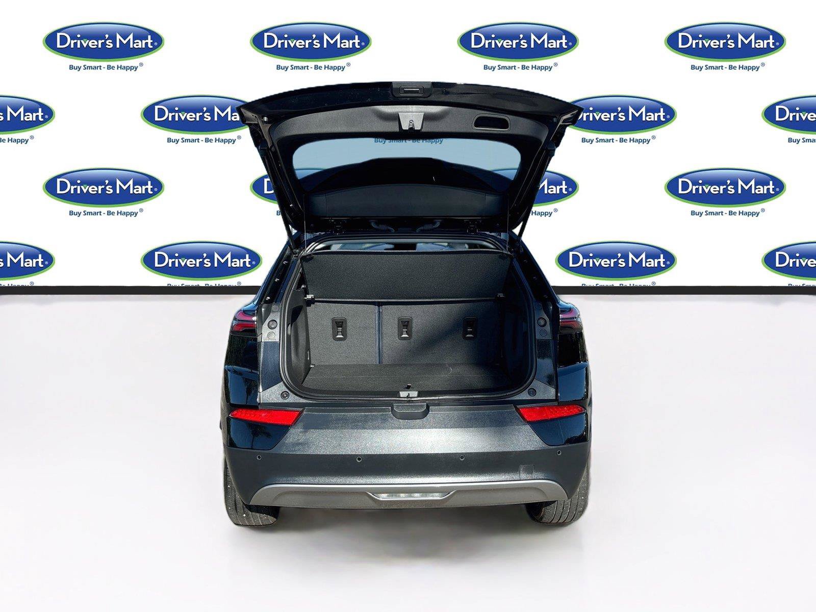 Used 2023 Chevrolet Bolt EUV LT w/ Convenience Package FWD image 24