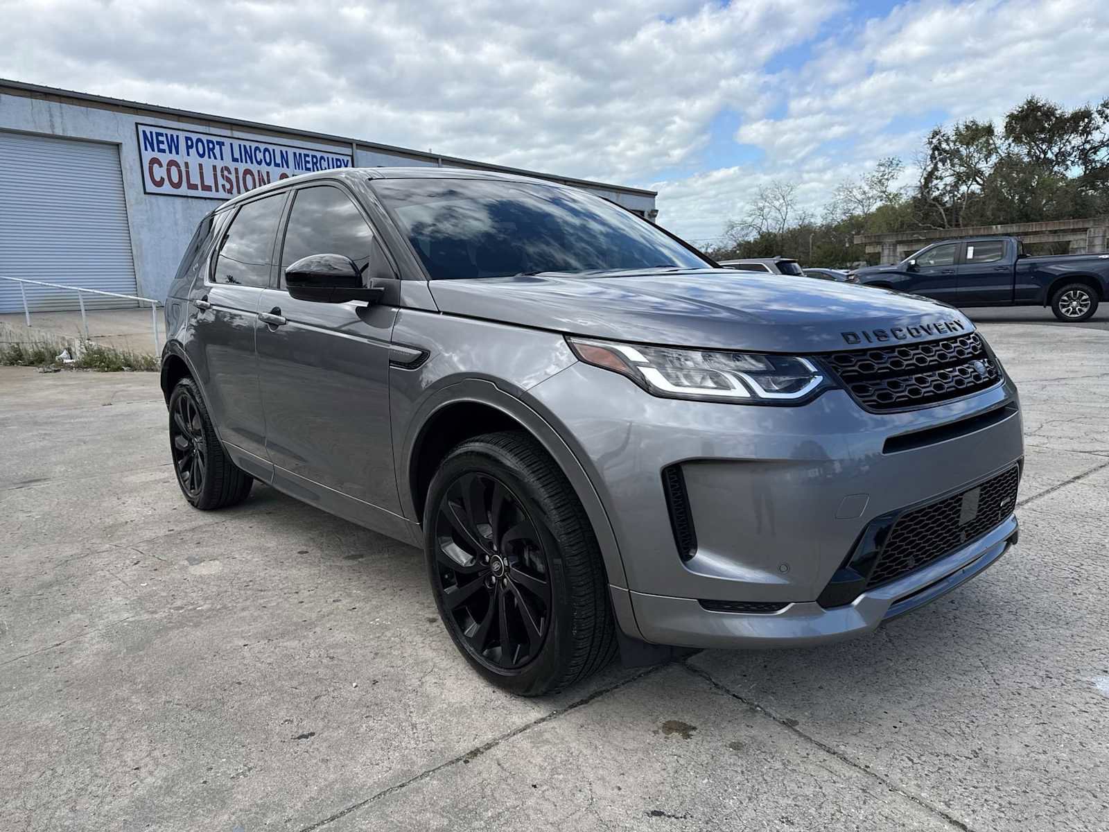 Used 2022 Land Rover Discovery Sport S R-Dynamic AWD/4WD image 8