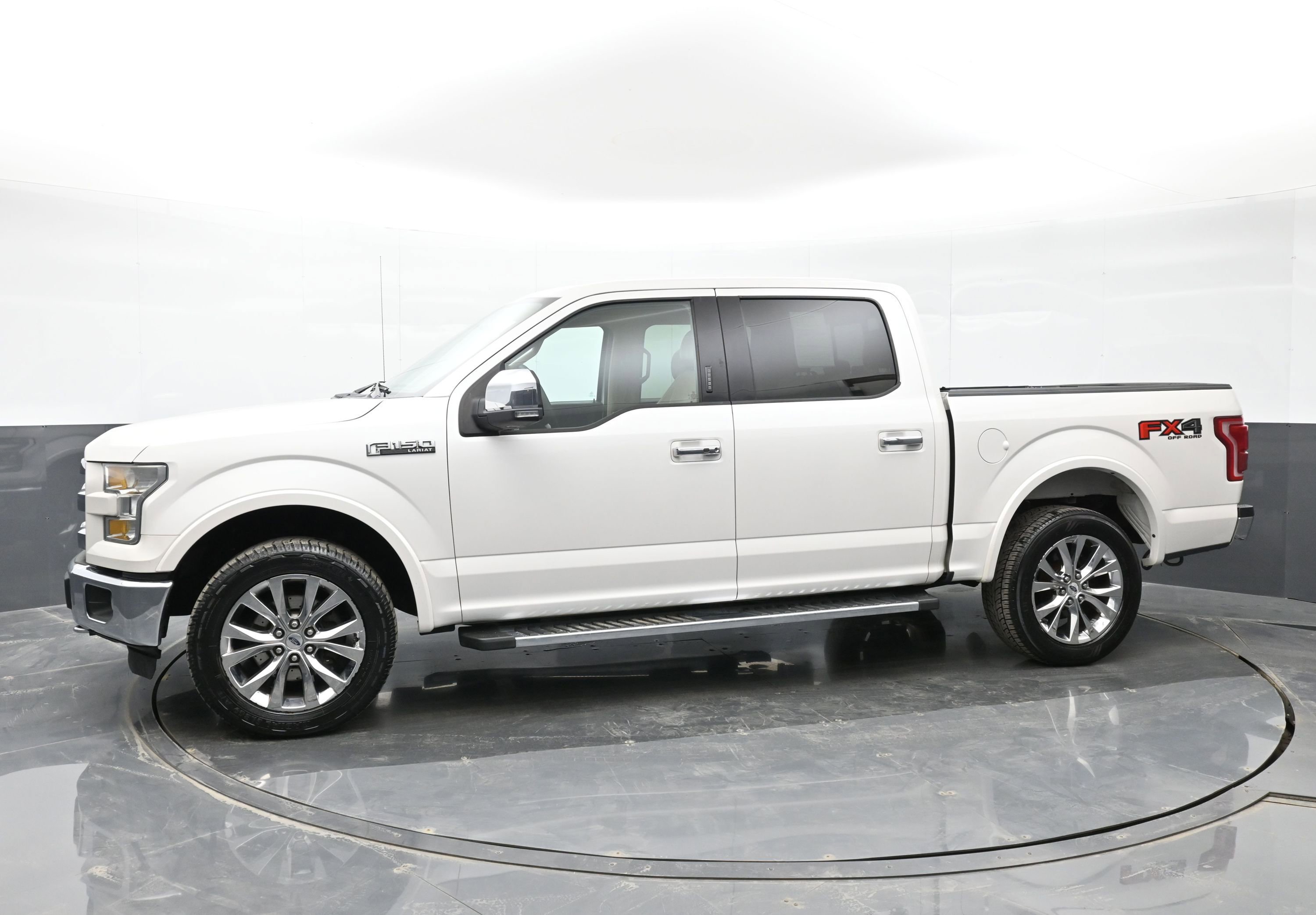 Used 2016 Ford F150 Lariat AWD/4WD image 5