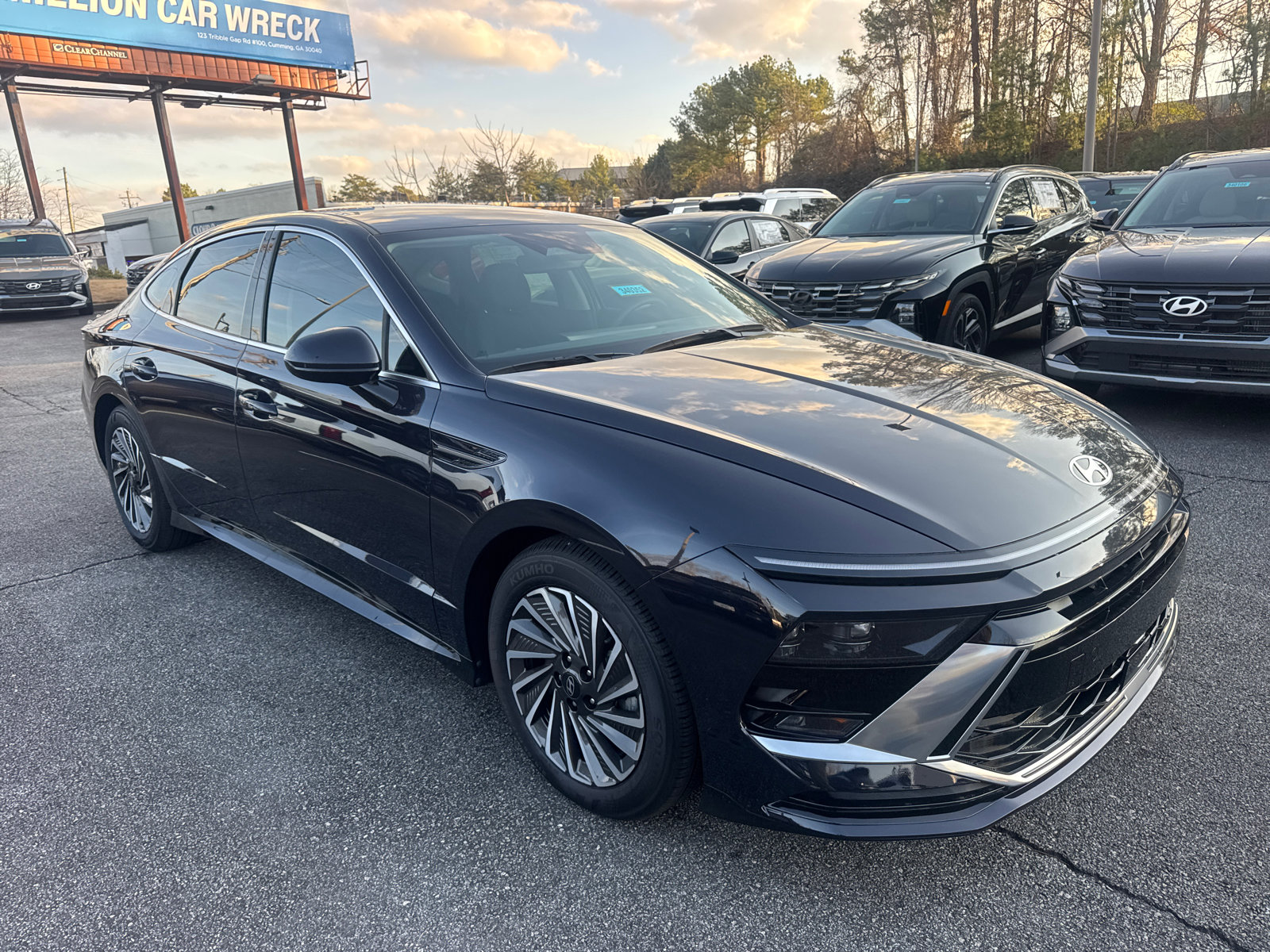 New 2025 Hyundai Sonata SEL image 3