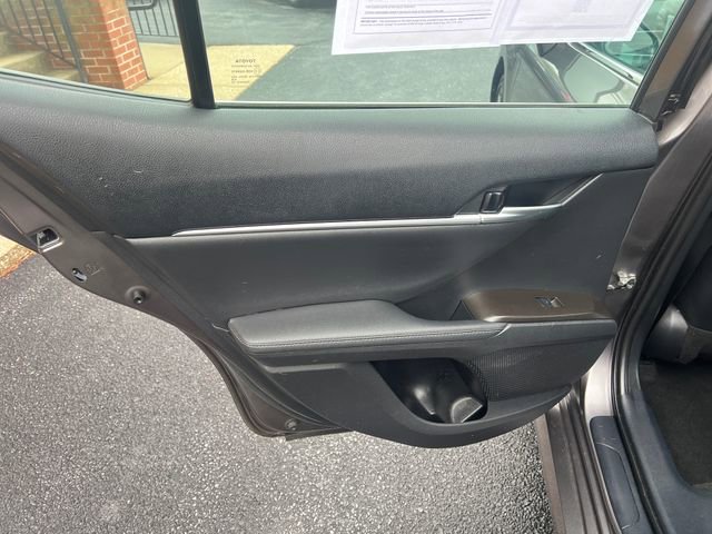 Used 2022 Toyota Camry XLE FWD image 20