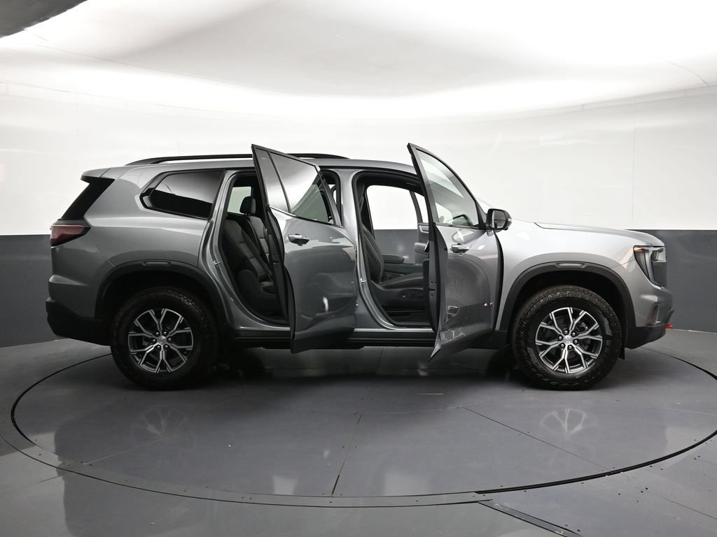 Used 2026 GMC Acadia AT4 w/ Luxury Package AWD/4WD image 33