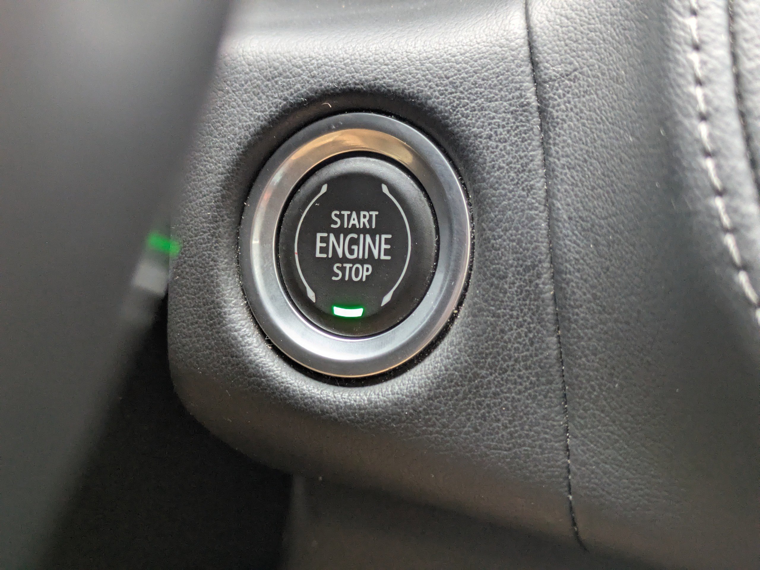 Used 2021 Chevrolet Suburban LT image 31