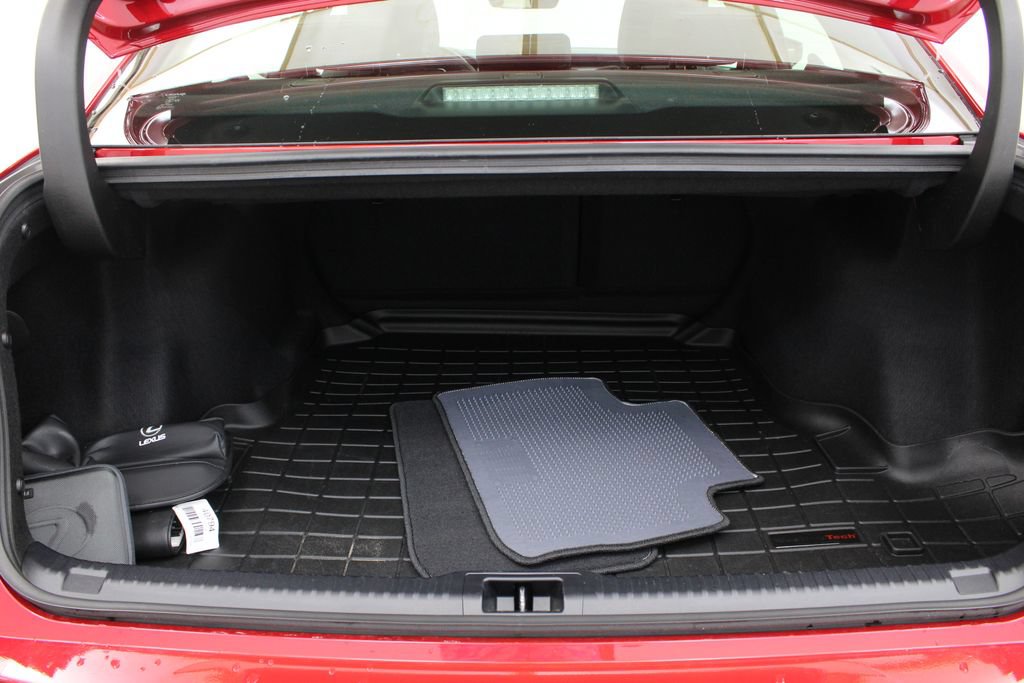 Used 2025 Lexus IS 350 F Sport w/ Navigation Package RWD image 31