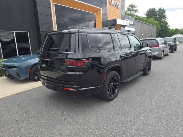 Used 2022 Jeep Wagoneer Series I AWD/4WD image 6
