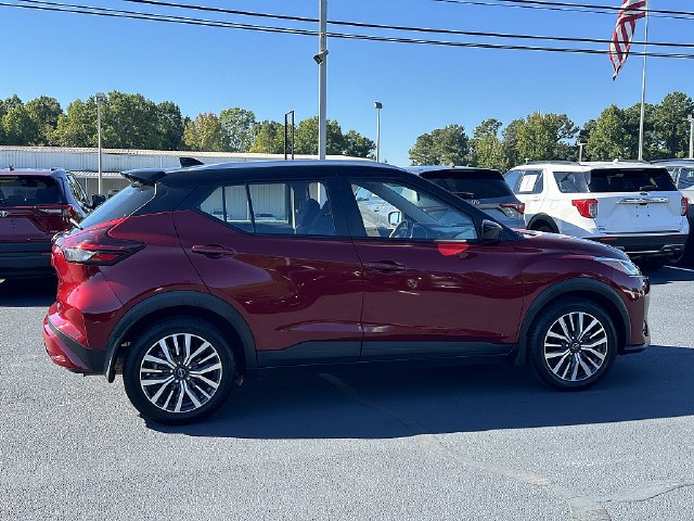 Used 2022 Nissan Kicks SV FWD image 9