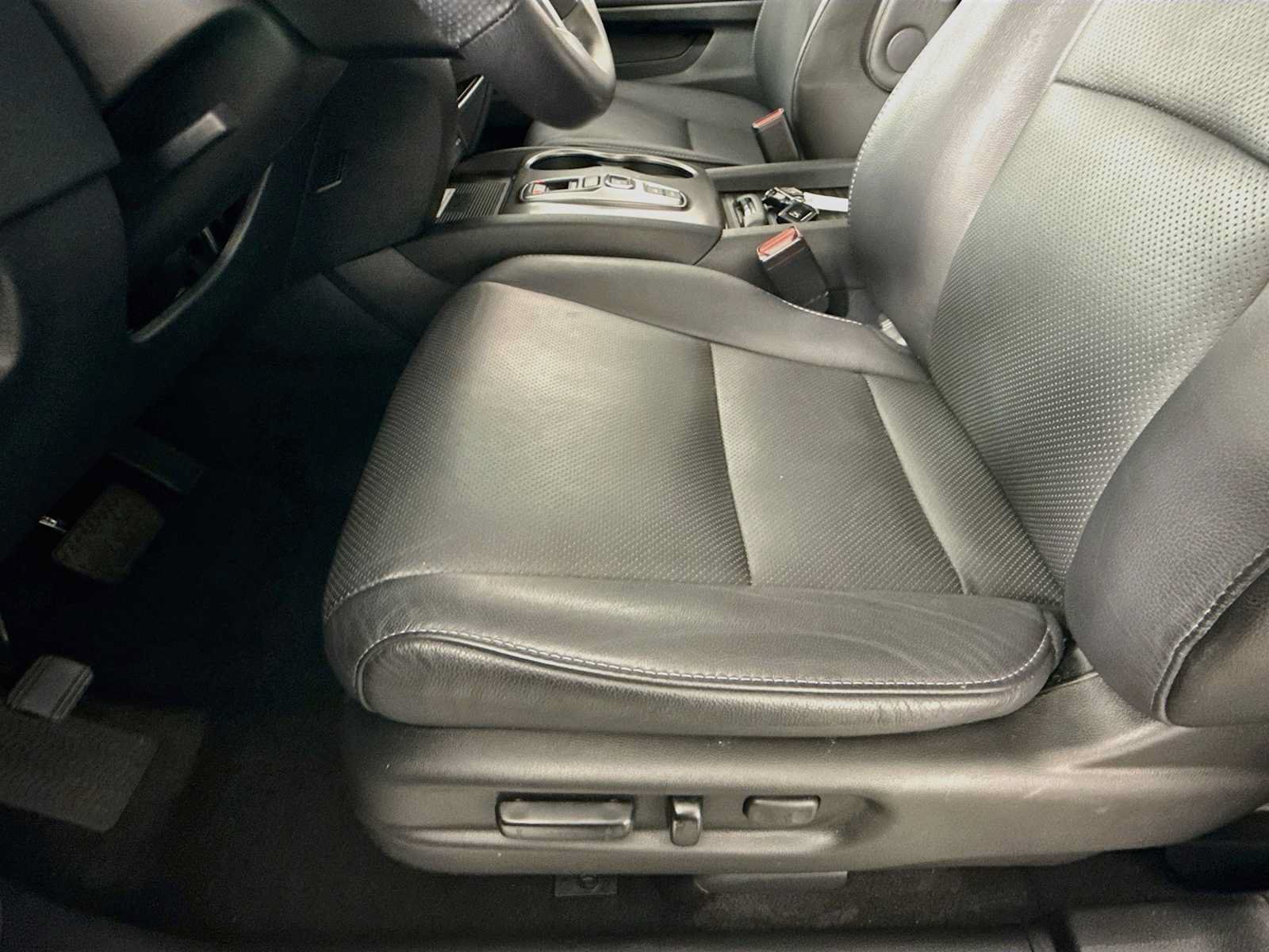 Used 2023 Honda Passport EX-L image 31