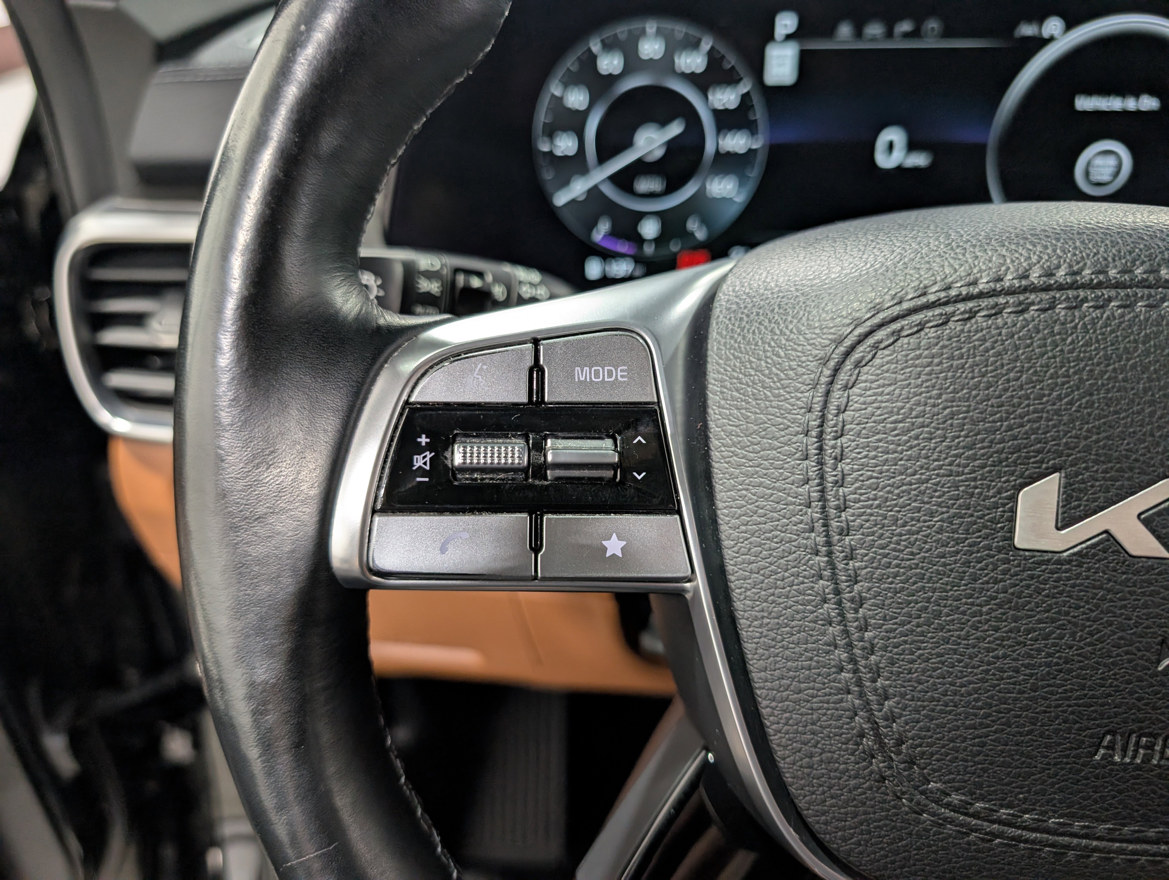 Used 2024 Kia Telluride SX X-Line image 16