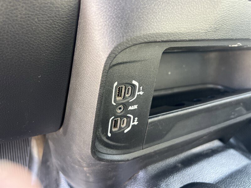 Used 2022 RAM 2500 Tradesman w/ Chrome Appearance Group AWD/4WD image 22
