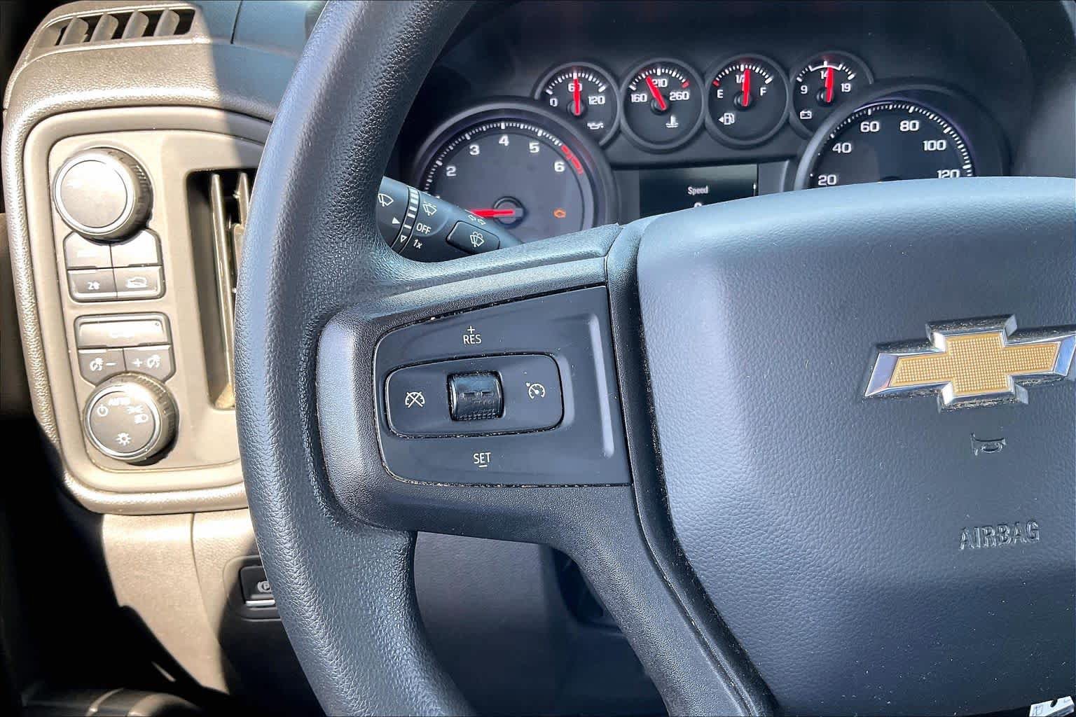 Used 2020 Chevrolet Silverado 1500 Custom w/ Custom Value Package AWD/4WD image 23