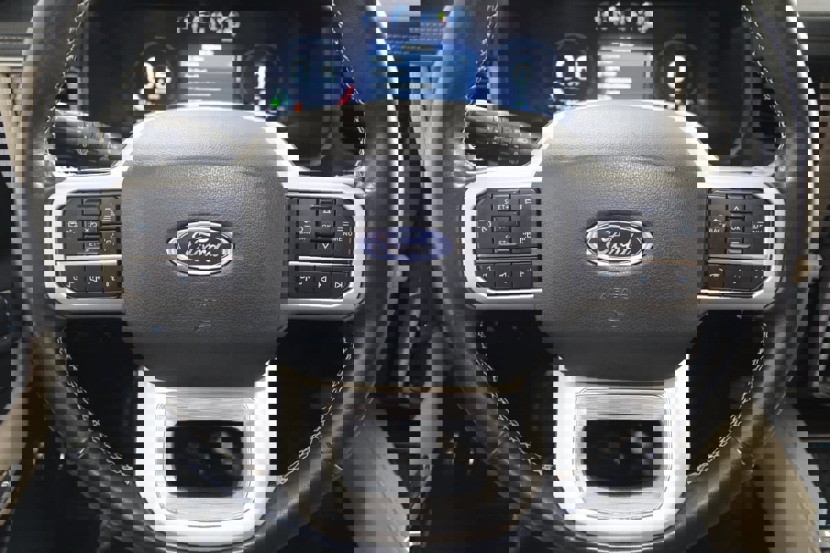 Used 2022 Ford Expedition Limited image 38