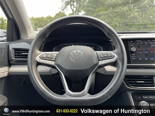 Certified 2022 Volkswagen Taos SEL image 17