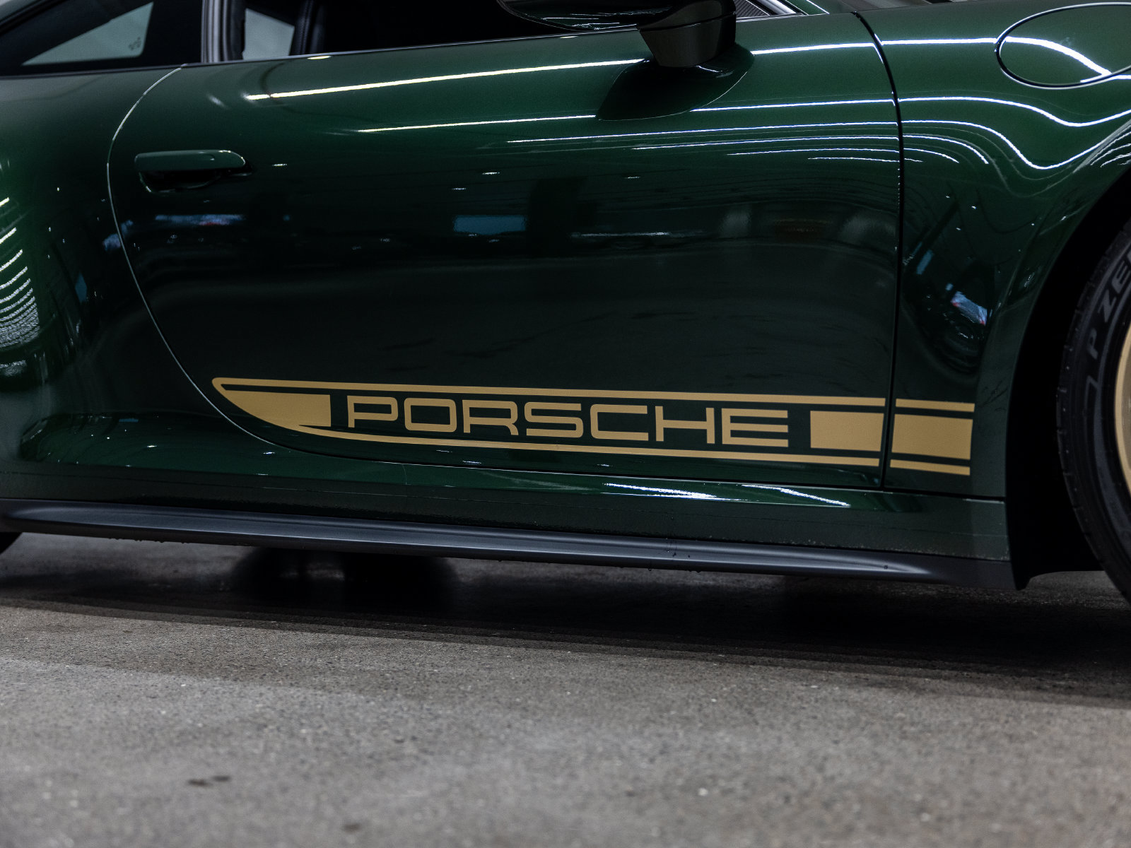Certified 2025 Porsche 911 GT3 RWD image 22
