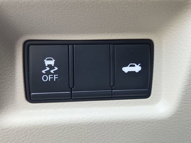 Used 2020 INFINITI Q50 Luxe w/ Essential Package (3.0T Luxe) image 18