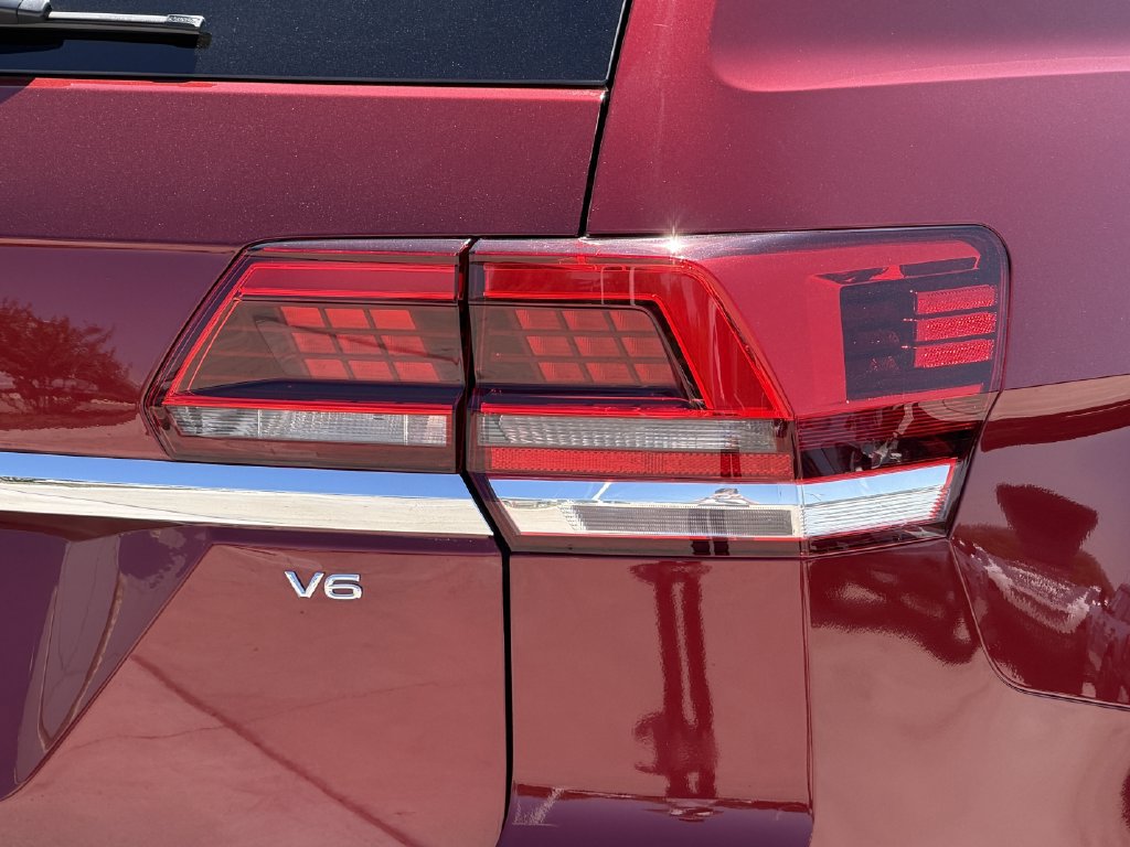 Used 2019 Volkswagen Atlas SEL R-Line FWD image 12