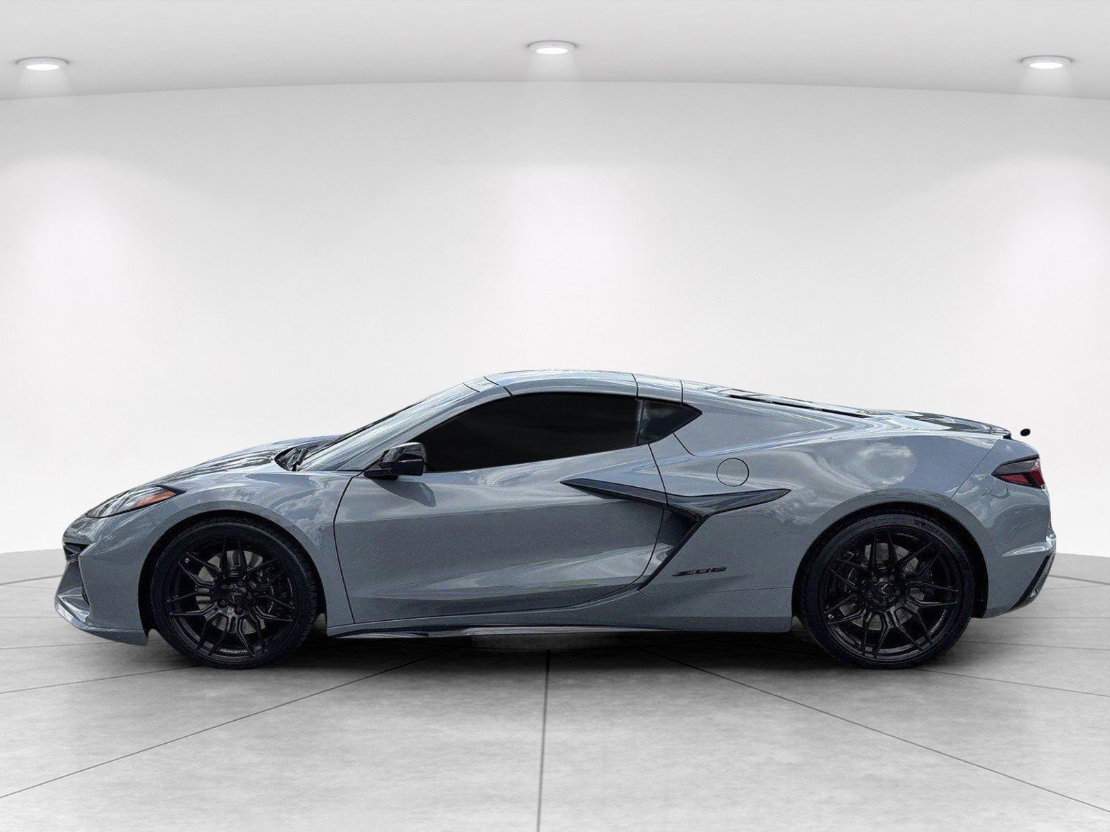 Used 2025 Chevrolet Corvette Z06 w/ Stealth Interior Trim Package RWD image 7