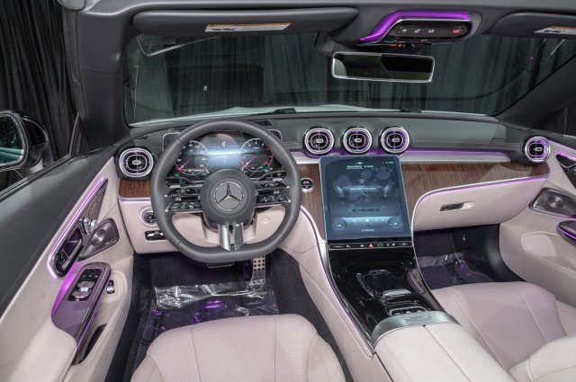 New 2027 Mercedes-Benz CLE 450 4MATIC Cabriolet image 18