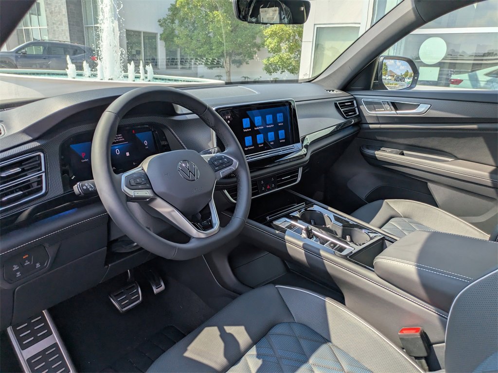 New 2026 Volkswagen Atlas Cross Sport SEL Premium R-Line image 2