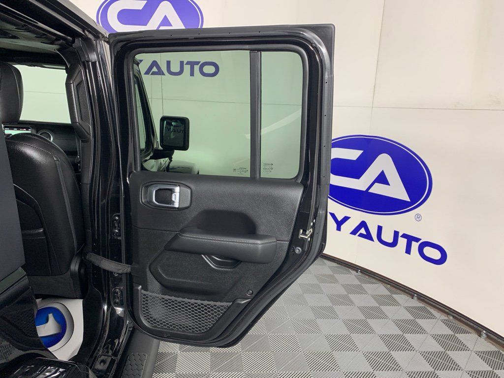 Used 2022 Jeep Wrangler Unlimited Sahara w/ Cold Weather Group image 36