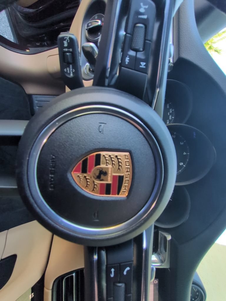 Used 2026 Porsche Macan AWD/4WD image 14