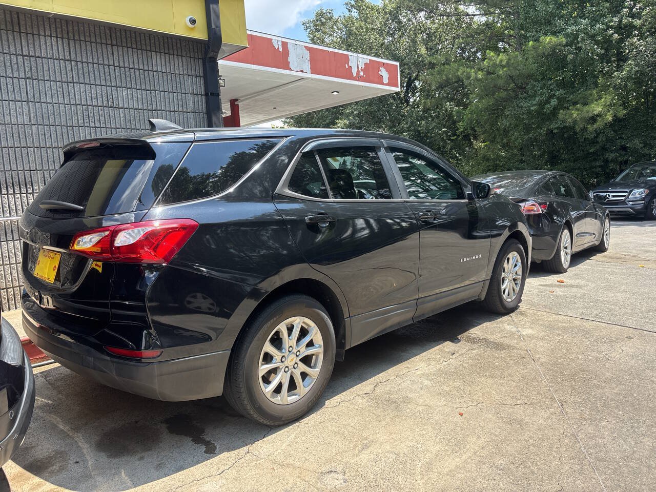 Used 2020 Chevrolet Equinox LS w/ LS Convenience Package FWD image 8