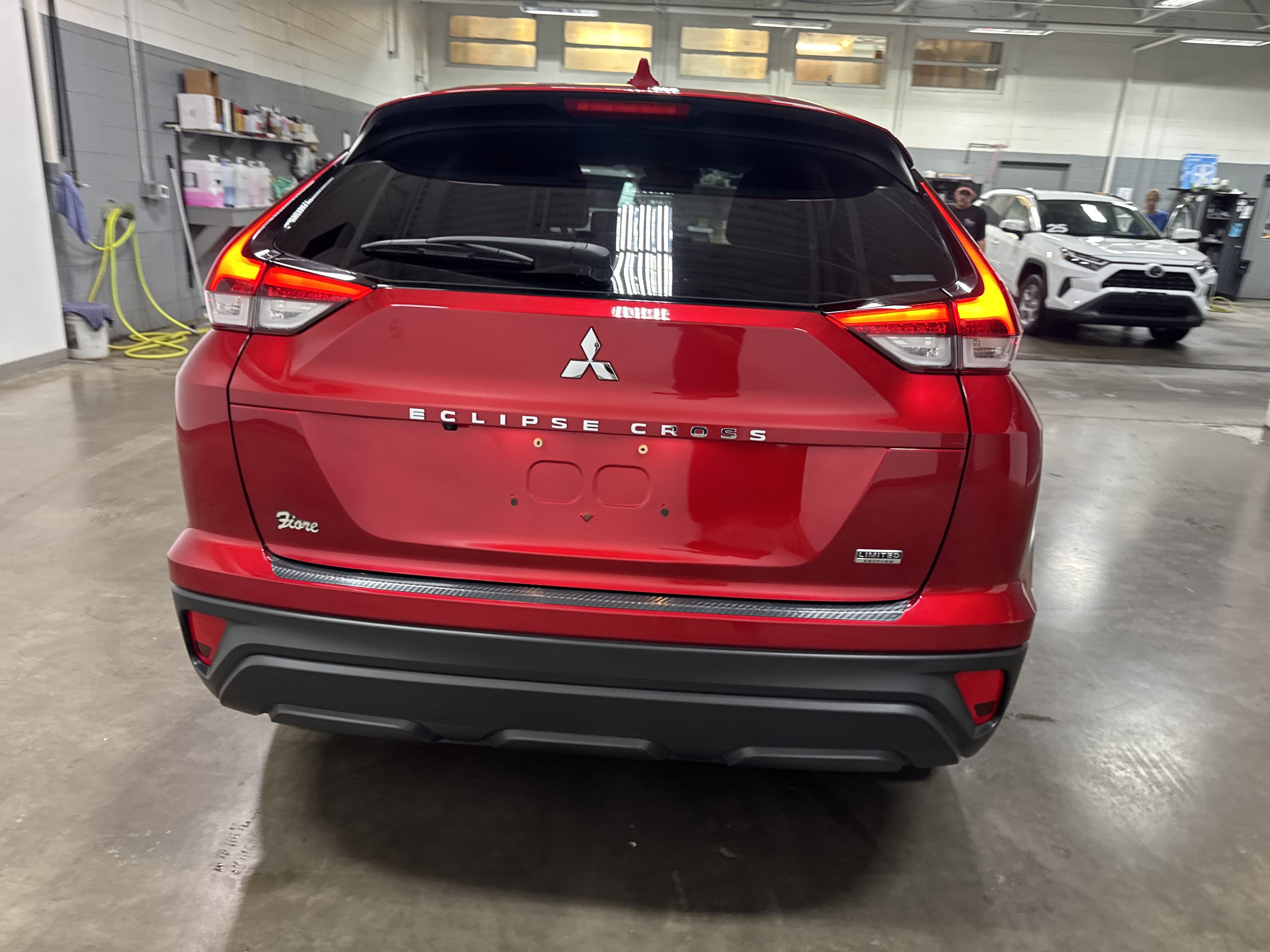 Used 2022 Mitsubishi Eclipse Cross LE AWD/4WD image 4