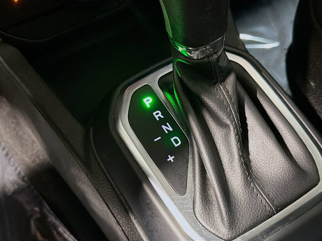 Used 2021 Jeep Renegade Latitude AWD/4WD image 18