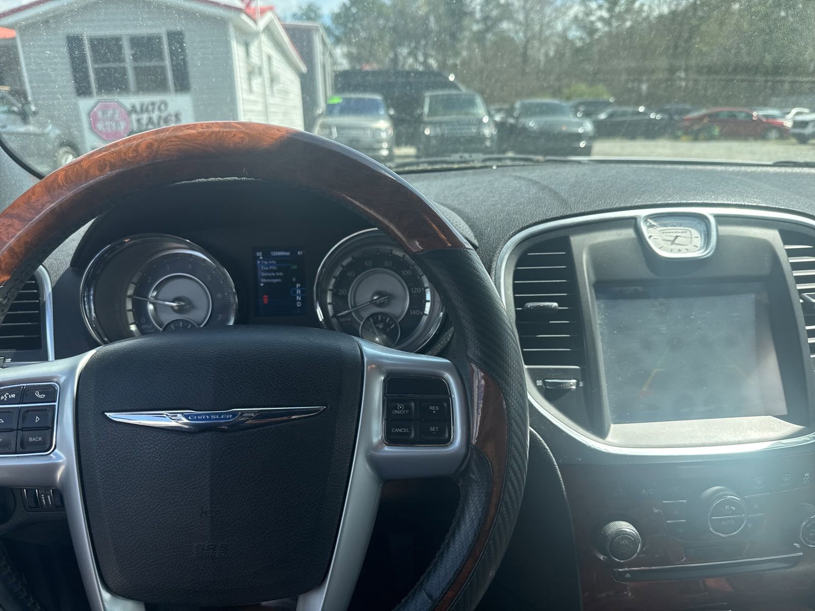 Used 2014 Chrysler 300 image 10