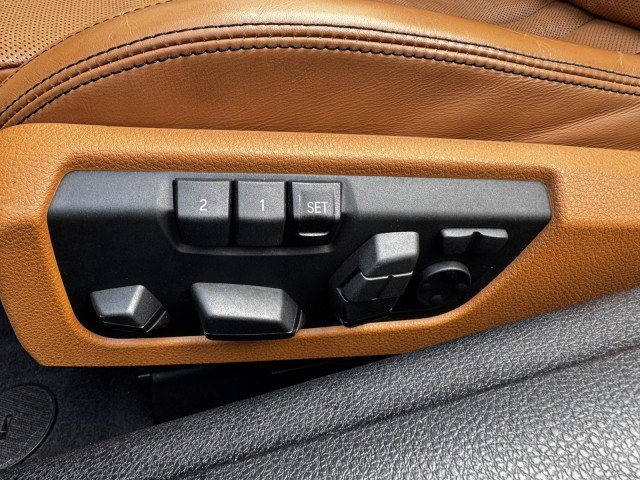 Used 2017 BMW 650i Convertible RWD image 21