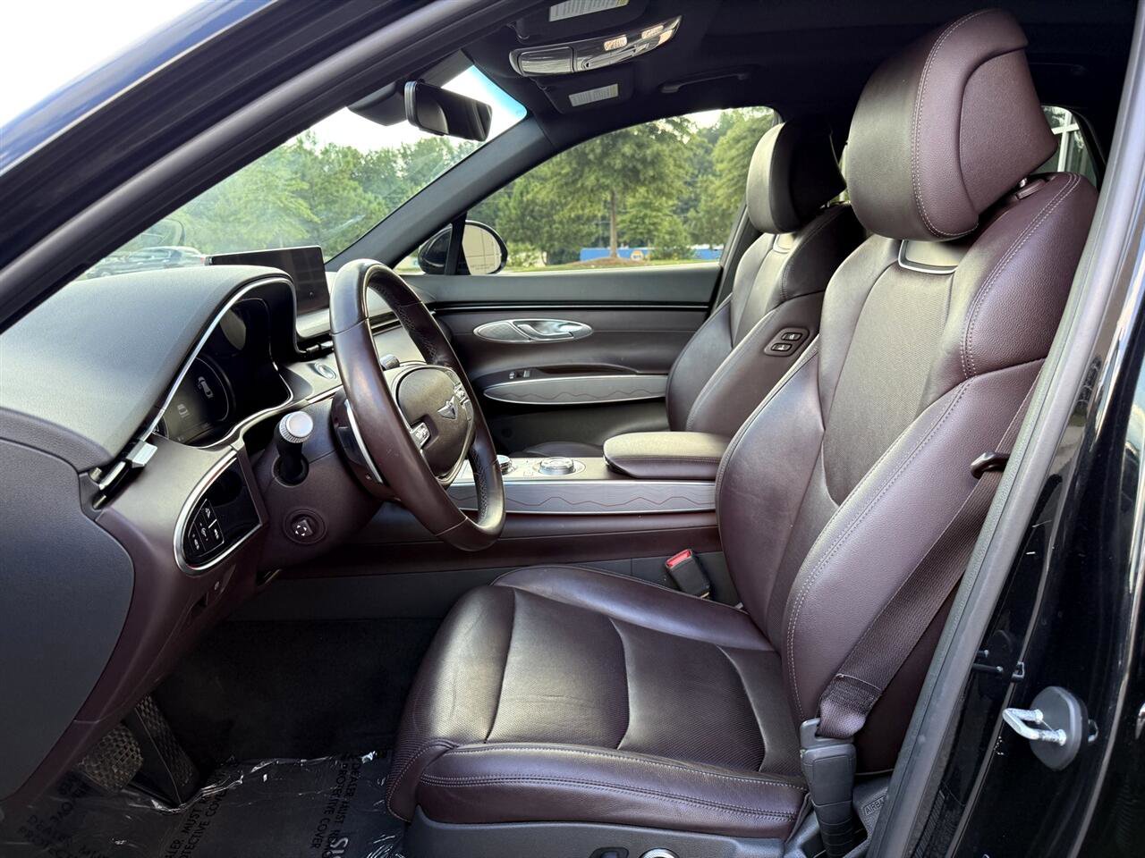 Used 2022 Genesis GV70 2.5T w/ Advanced Package image 33