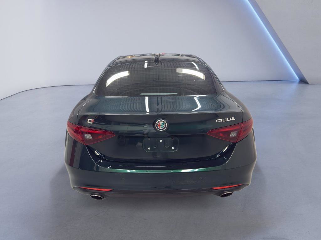 Used 2020 Alfa Romeo Giulia Ti image 6