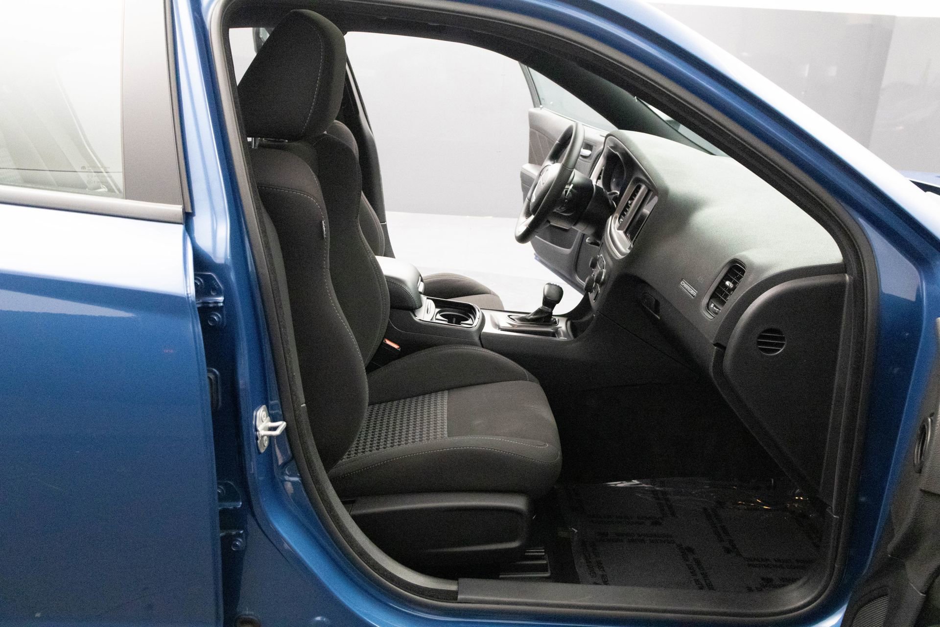 Used 2021 Dodge Charger R/T w/ Blacktop Package image 39