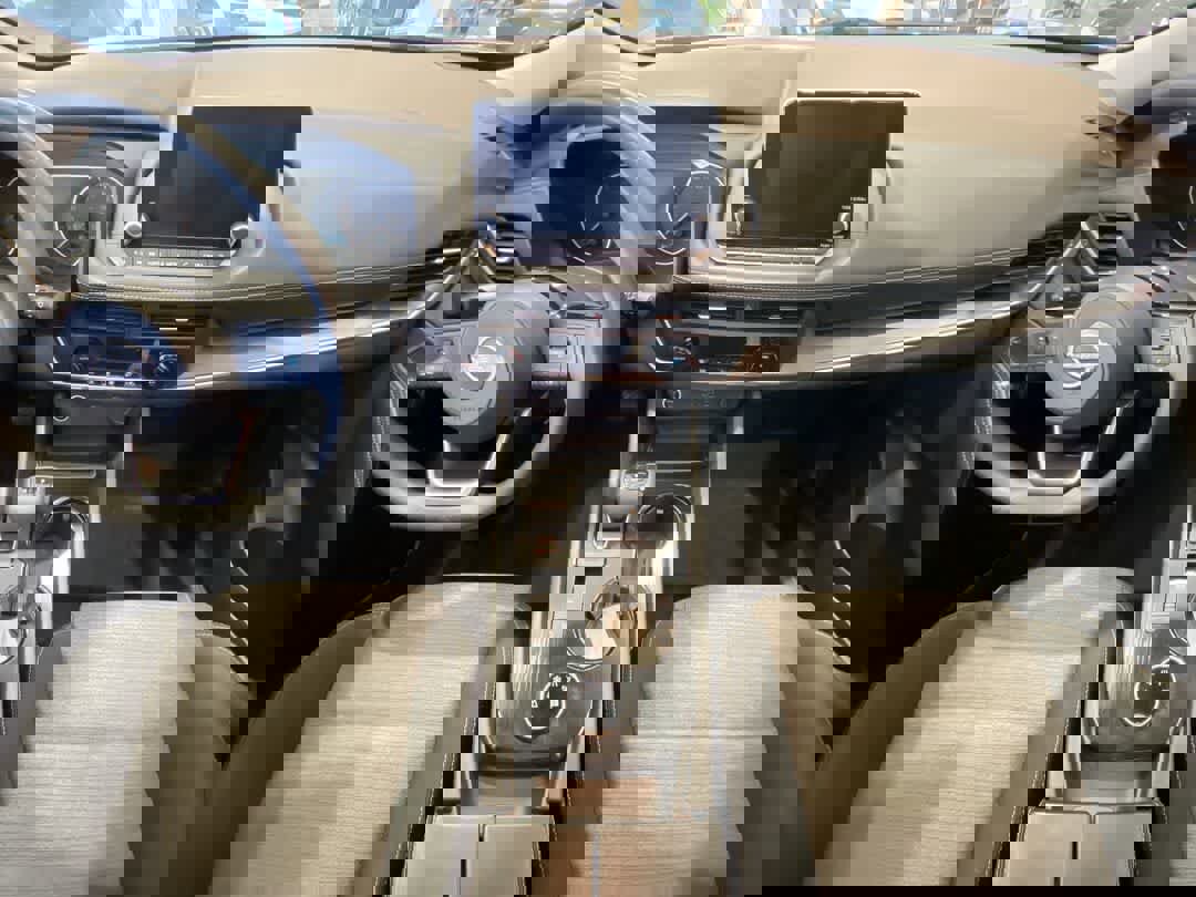 Used 2023 Nissan Rogue SV image 23