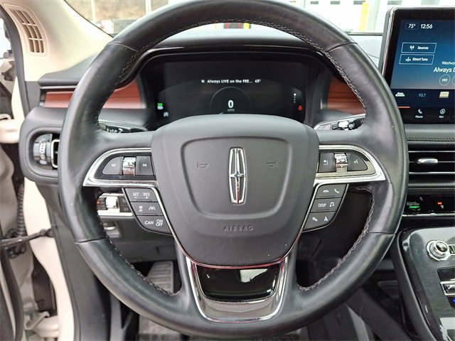 Used 2023 Lincoln Nautilus Reserve w/ Equipment Group 202A image 20