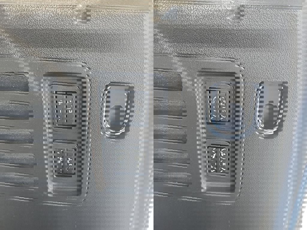 Used 2024 GMC Acadia Denali w/ Super Cruise Package image 24