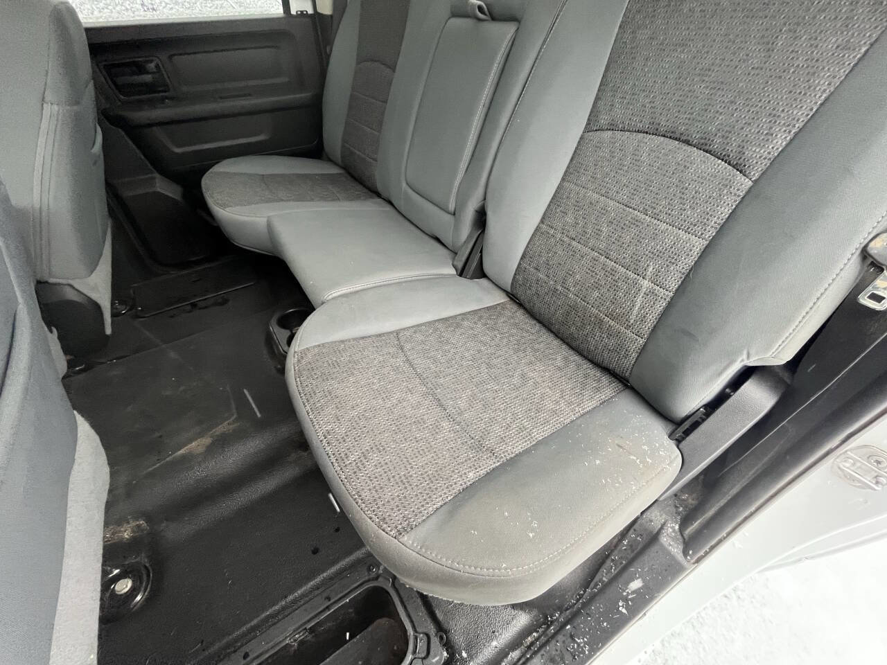 Used 2018 RAM 1500 4x4 Crew Cab image 12